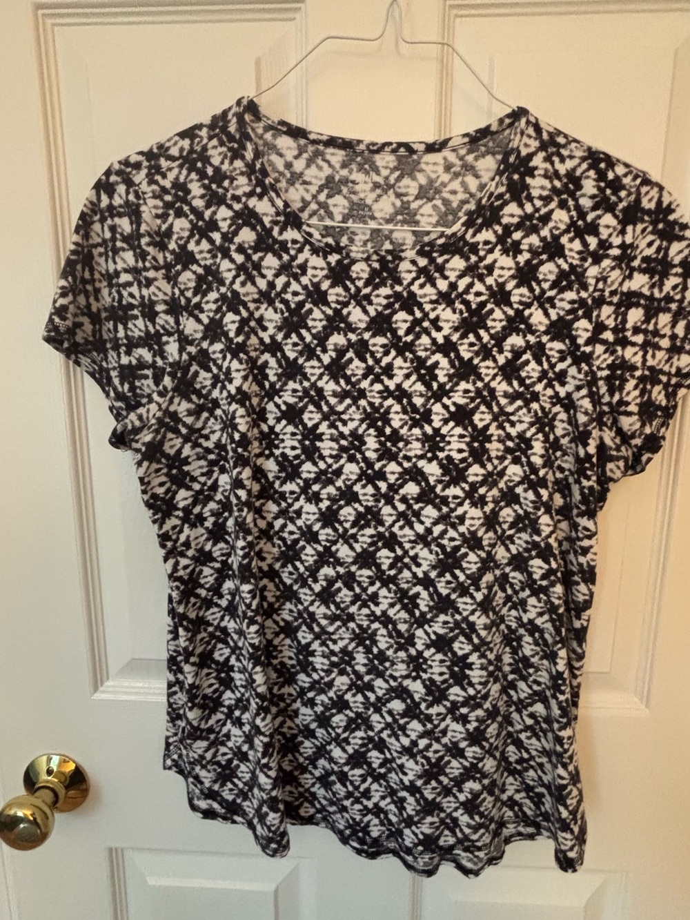 J. Jill Black and White Geometric Short Sleeve Tee